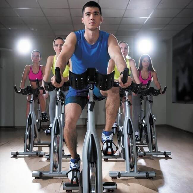 Studio de vélo indoor — L'Espace